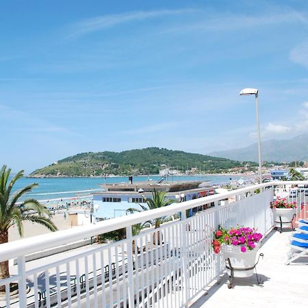 Hotel Villa Eleonora Scauri  Esterno foto