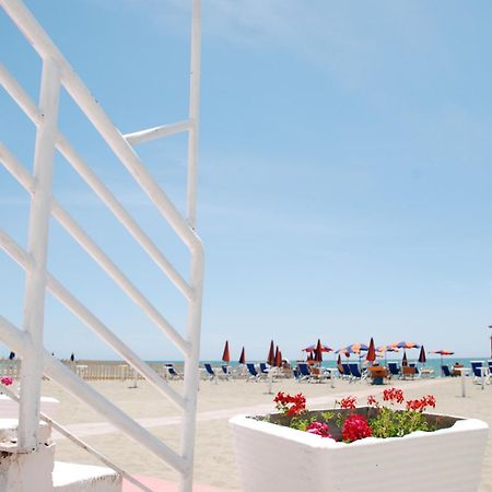 Hotel Villa Eleonora Scauri  Esterno foto