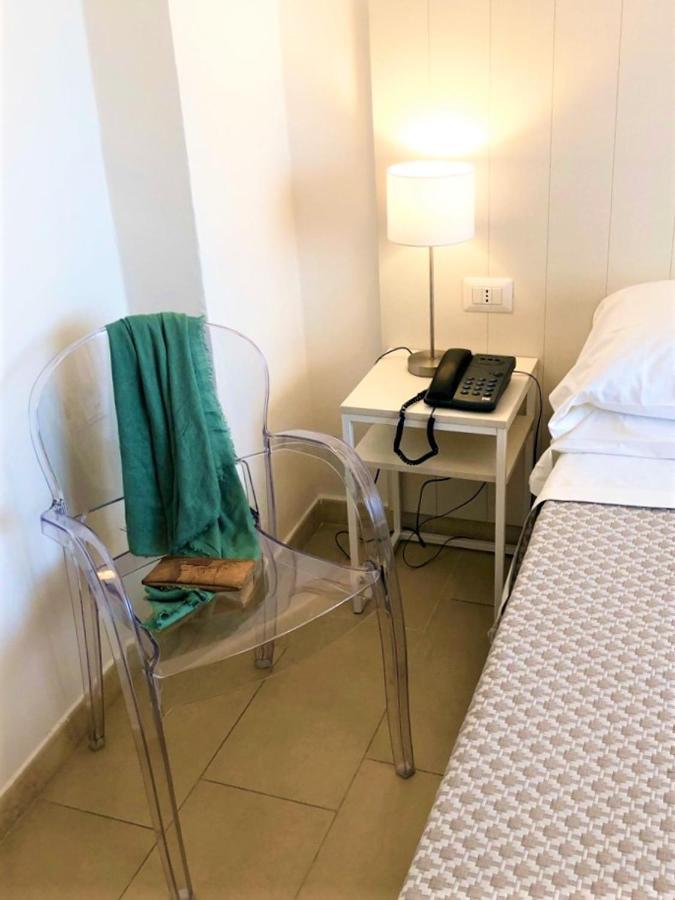 Hotel Villa Eleonora Scauri  Esterno foto