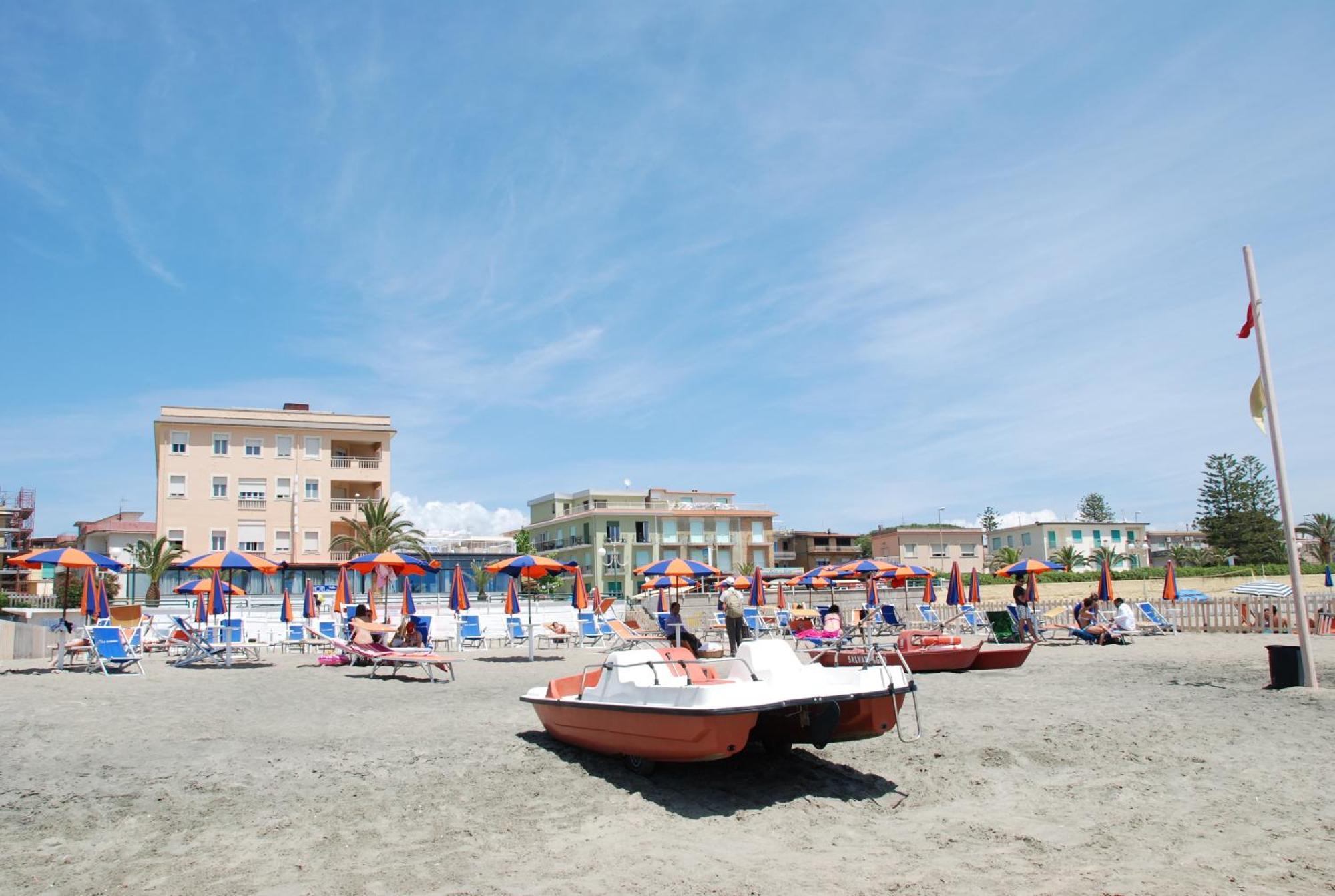 Hotel Villa Eleonora Scauri  Esterno foto