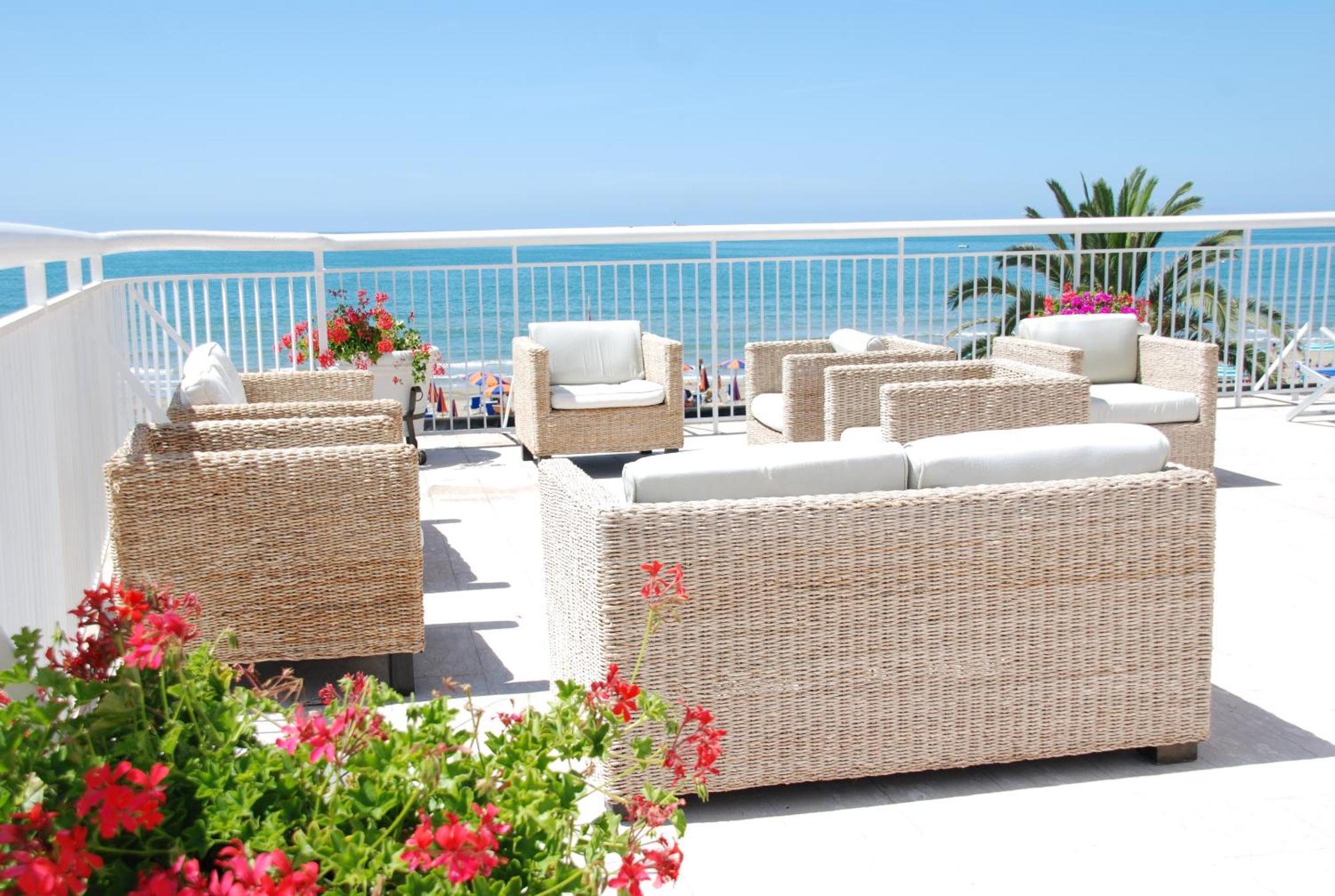 Hotel Villa Eleonora Scauri  Esterno foto