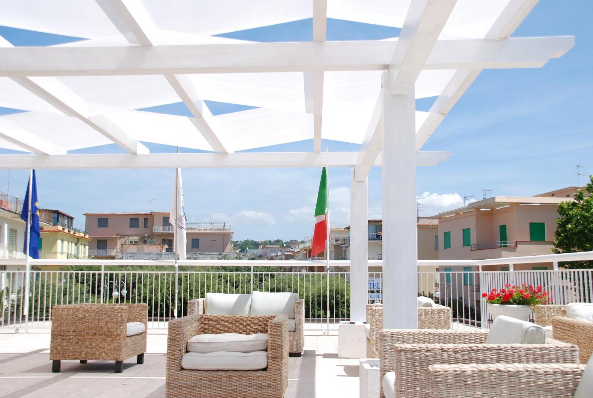 Hotel Villa Eleonora Scauri  Esterno foto