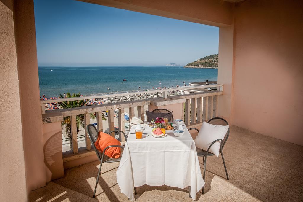 Hotel Villa Eleonora Scauri  Esterno foto