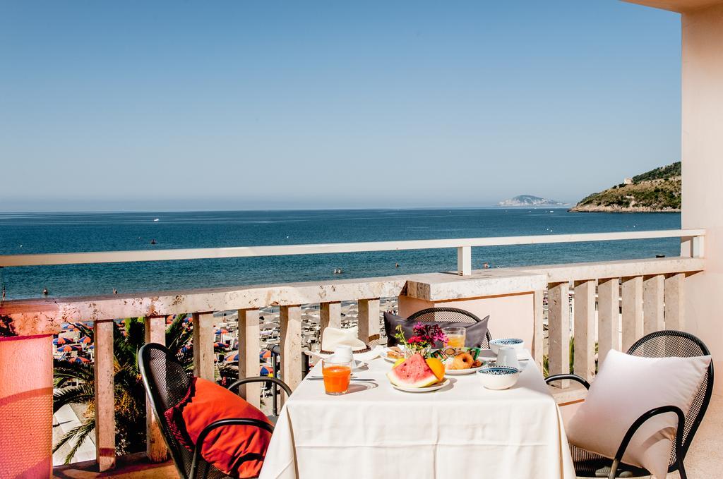 Hotel Villa Eleonora Scauri  Esterno foto