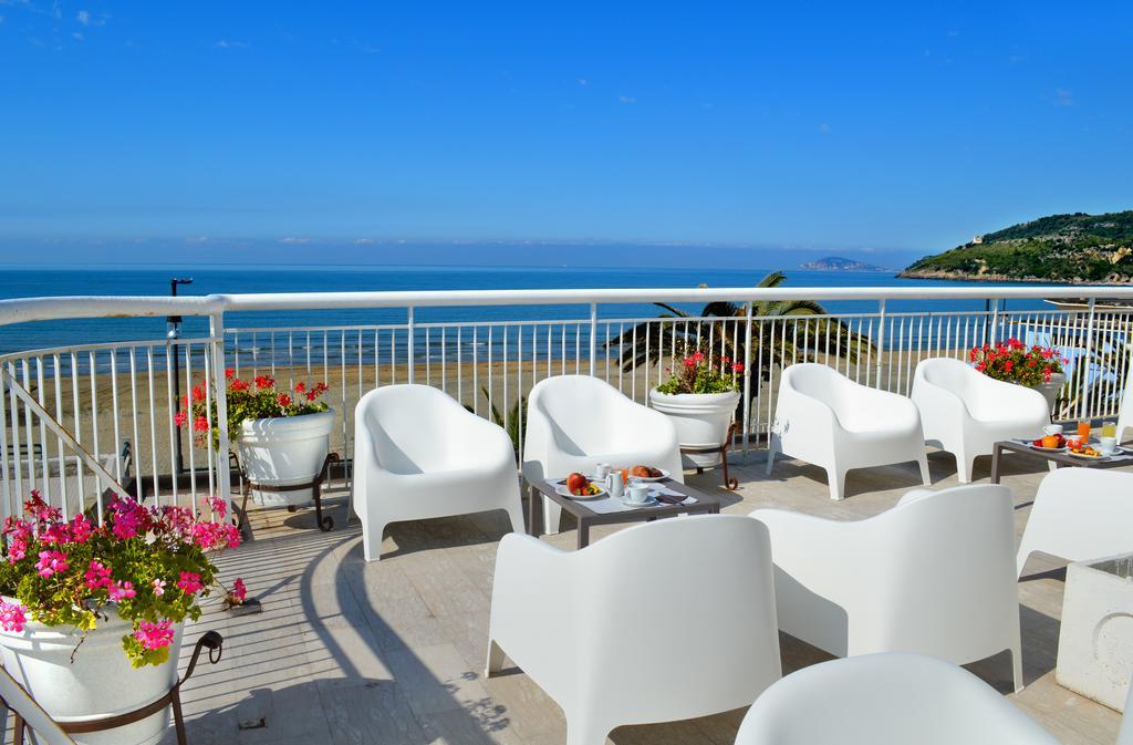 Hotel Villa Eleonora Scauri  Esterno foto
